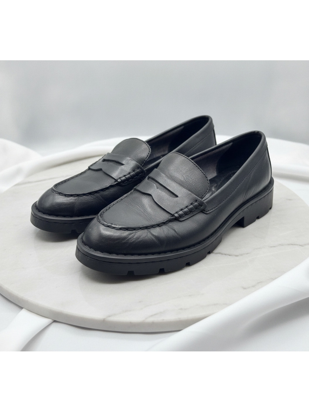 Born Black Leather Penny Loafers Lug Sole Platform Slip On Women's Size 6.5